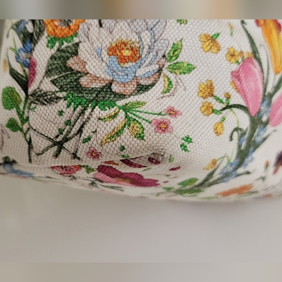 COPY - Gucci flora tote bag - Picture 7 of 15